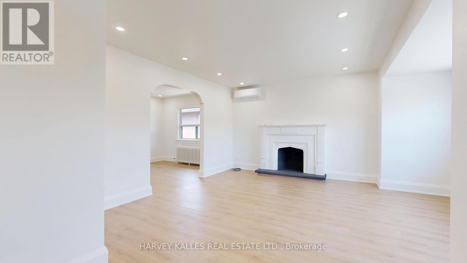 2 - 1216 AVENUE ROAD