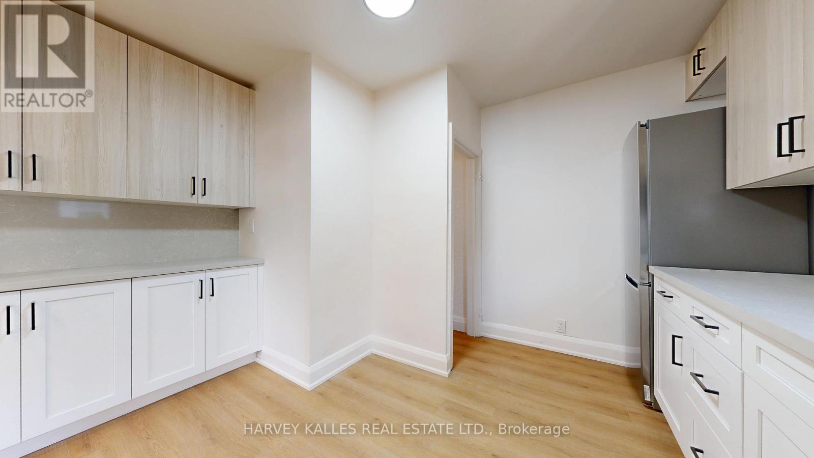 2 - 1216 AVENUE ROAD