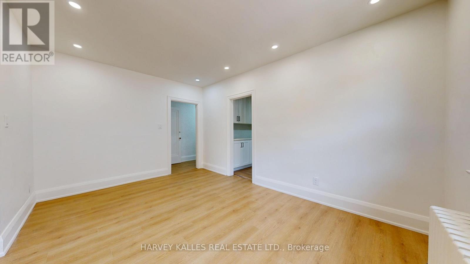 2 - 1216 AVENUE ROAD