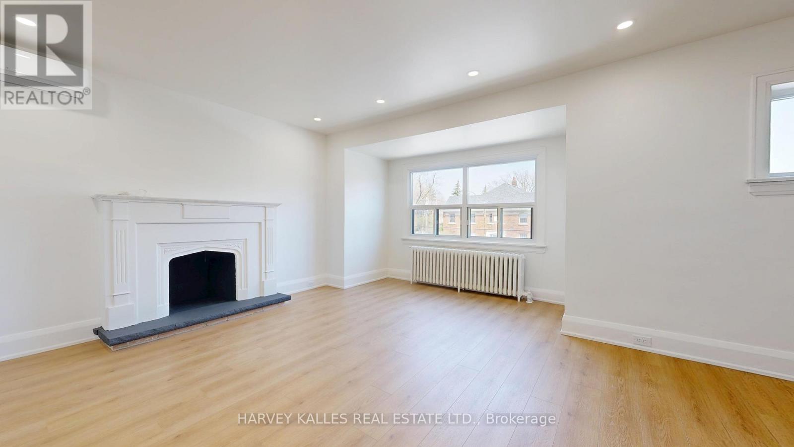 2 - 1216 AVENUE ROAD