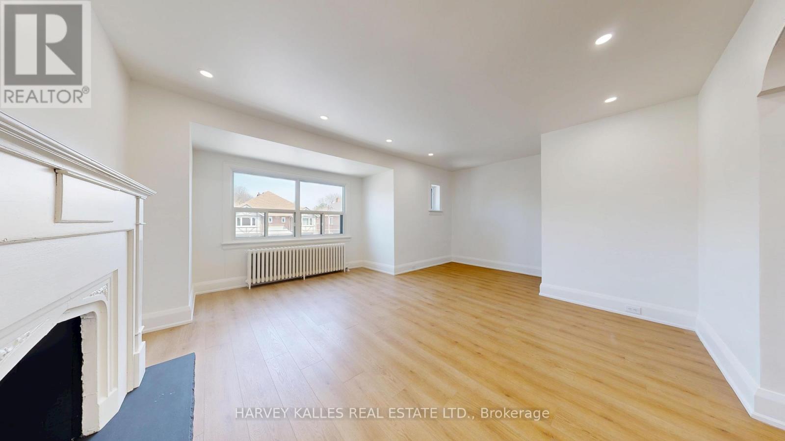 2 - 1216 AVENUE ROAD