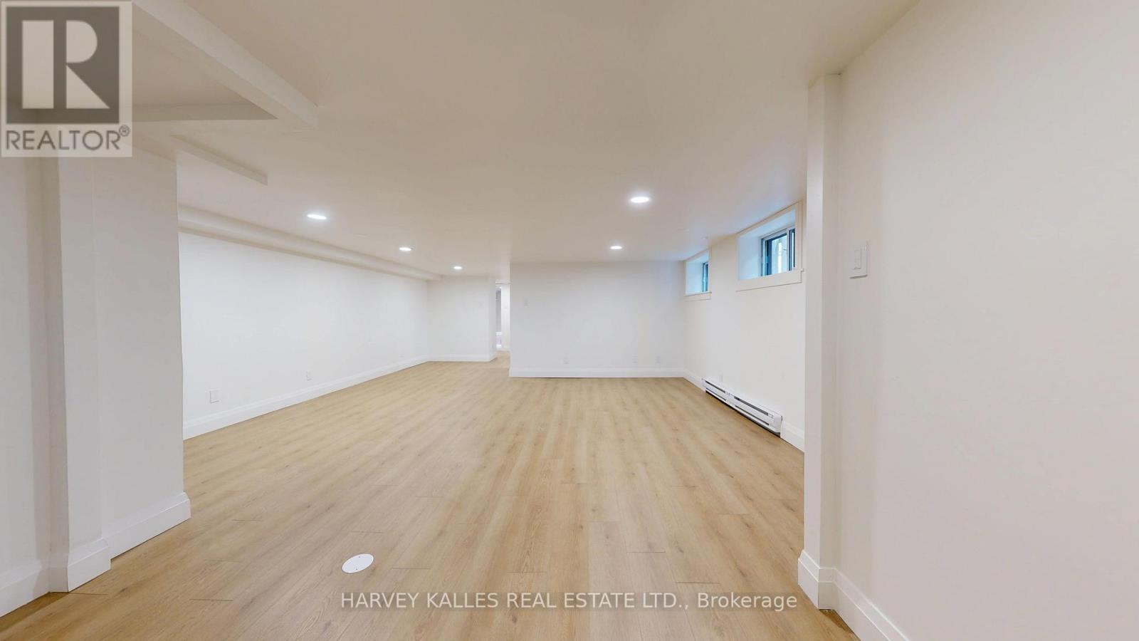 3 - 1216 AVENUE ROAD