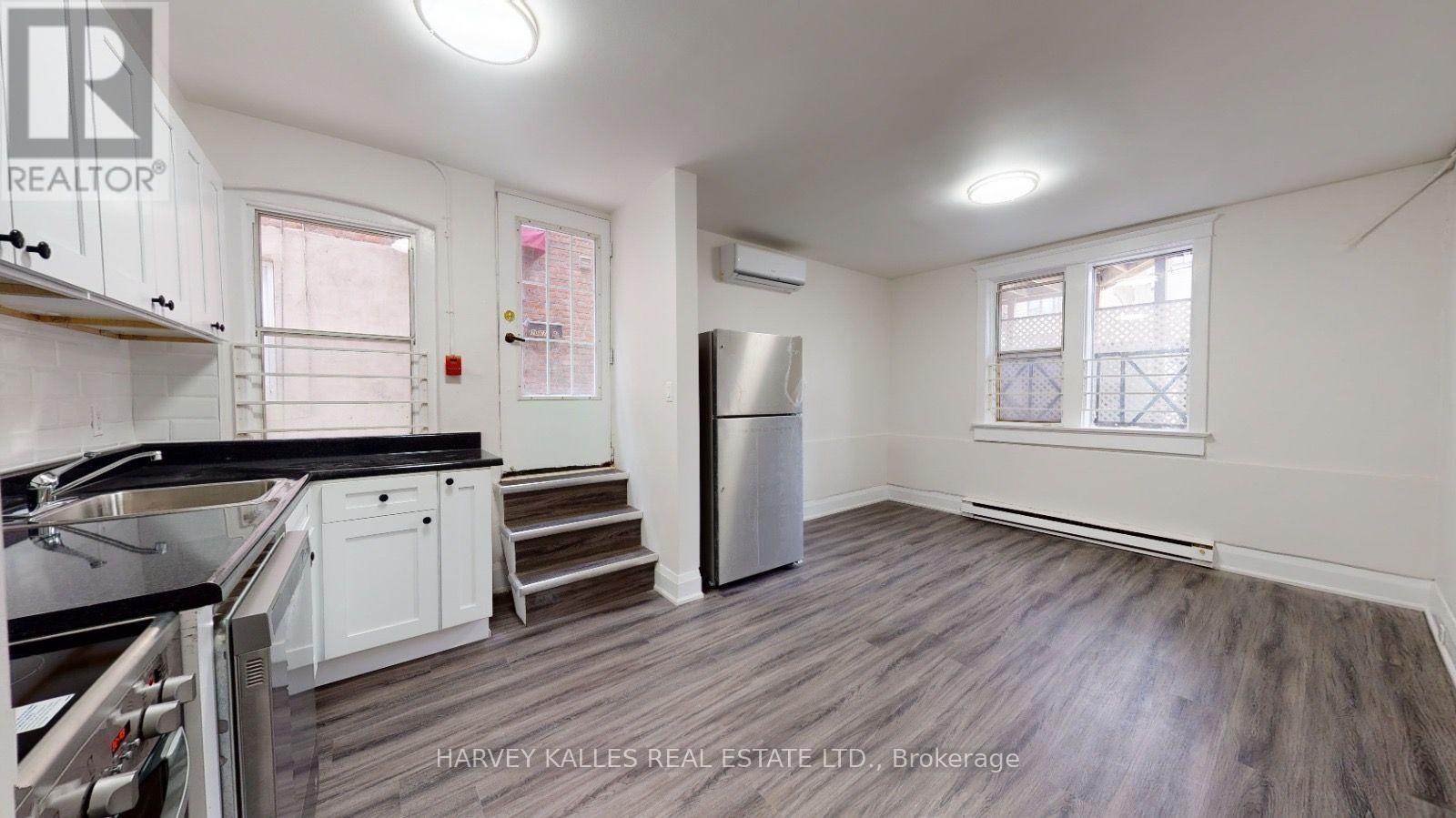 2 - 1065 BATHURST STREET