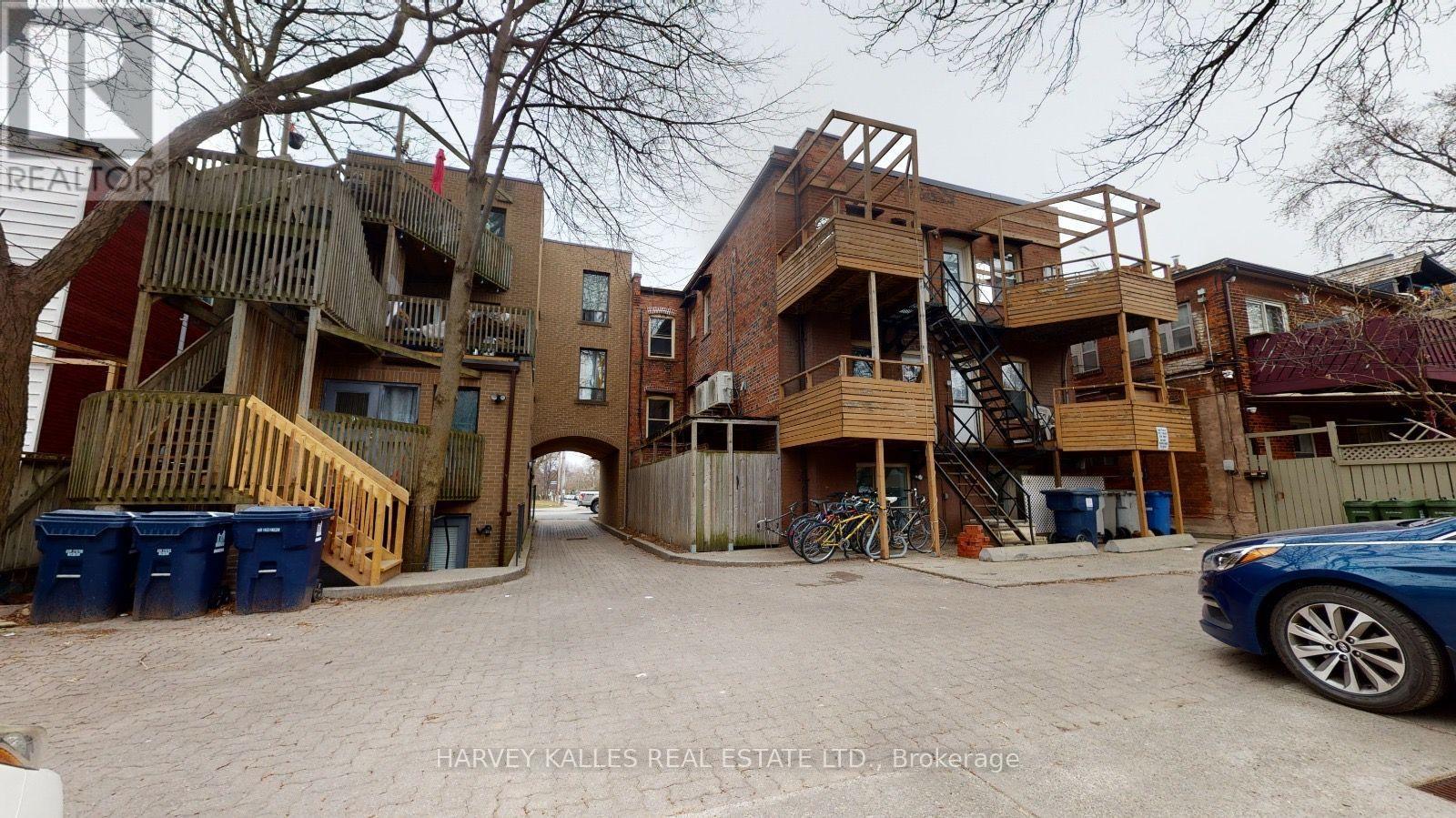 2 - 1065 BATHURST STREET