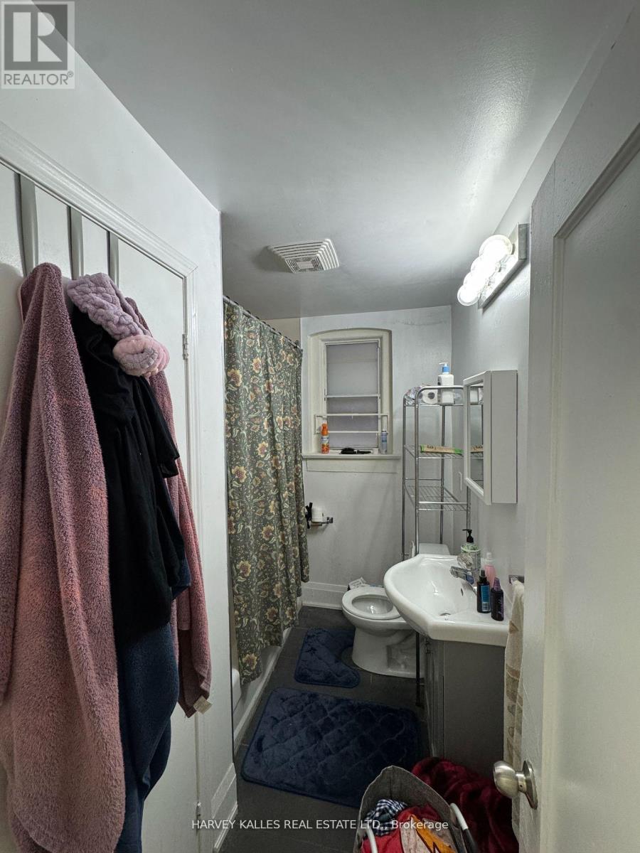 2 - 1065 BATHURST STREET