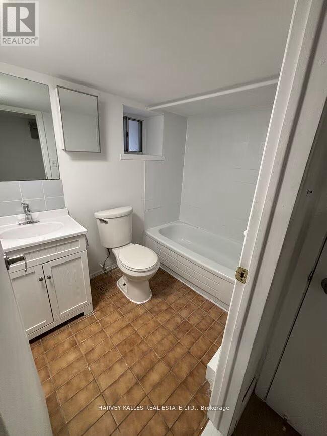 3 - 1215 BATHURST STREET