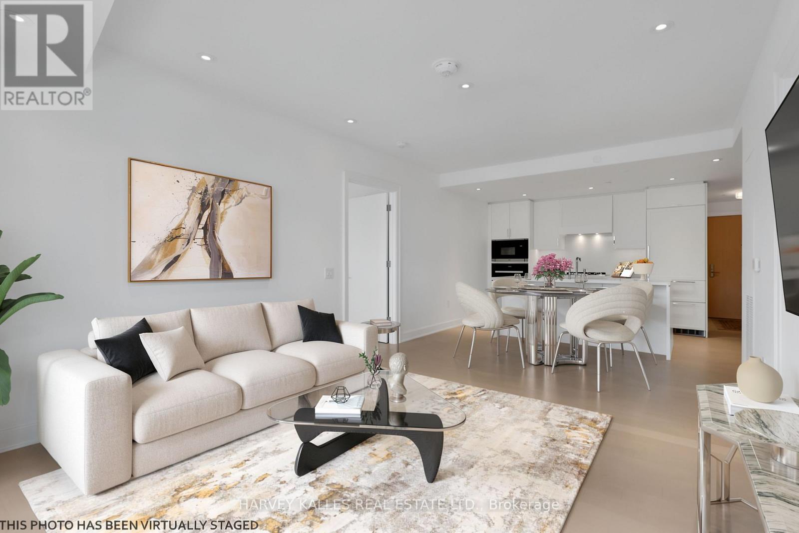 403 - 1 STRATHGOWAN AVENUE