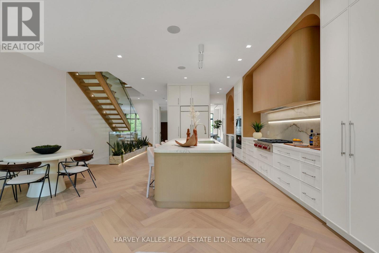 108 HEATH STREET W