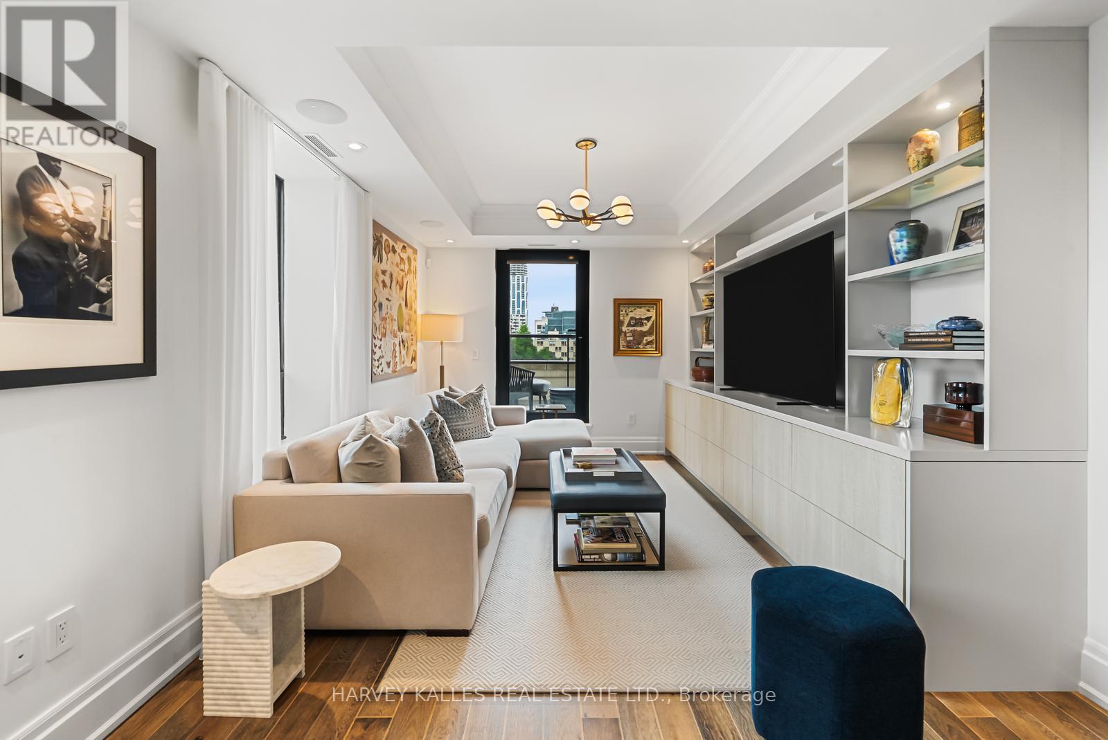 701 - 1 FOREST HILL ROAD