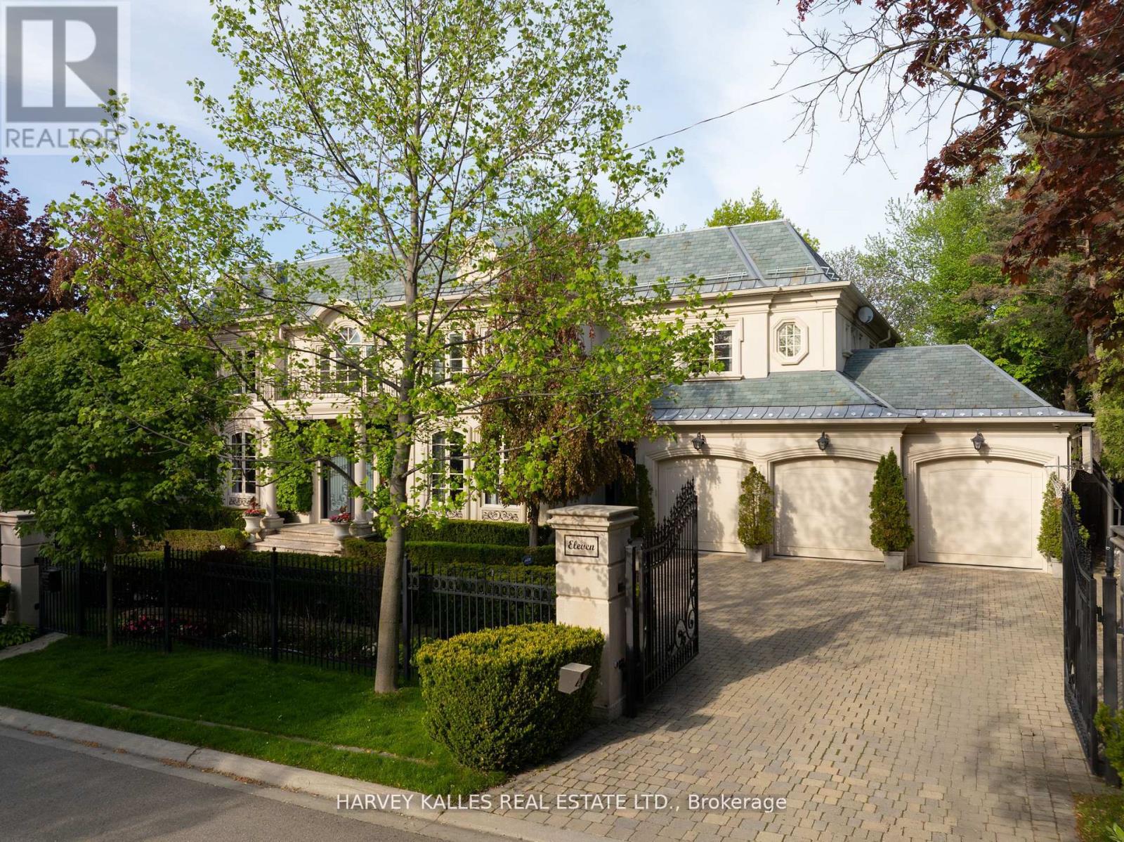 11 DOON ROAD
