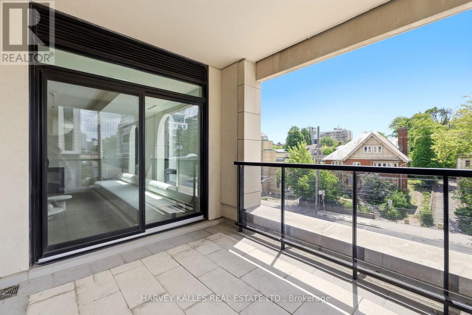 304 - 1 FOREST HILL ROAD
