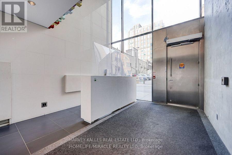304 - 25 OXLEY STREET