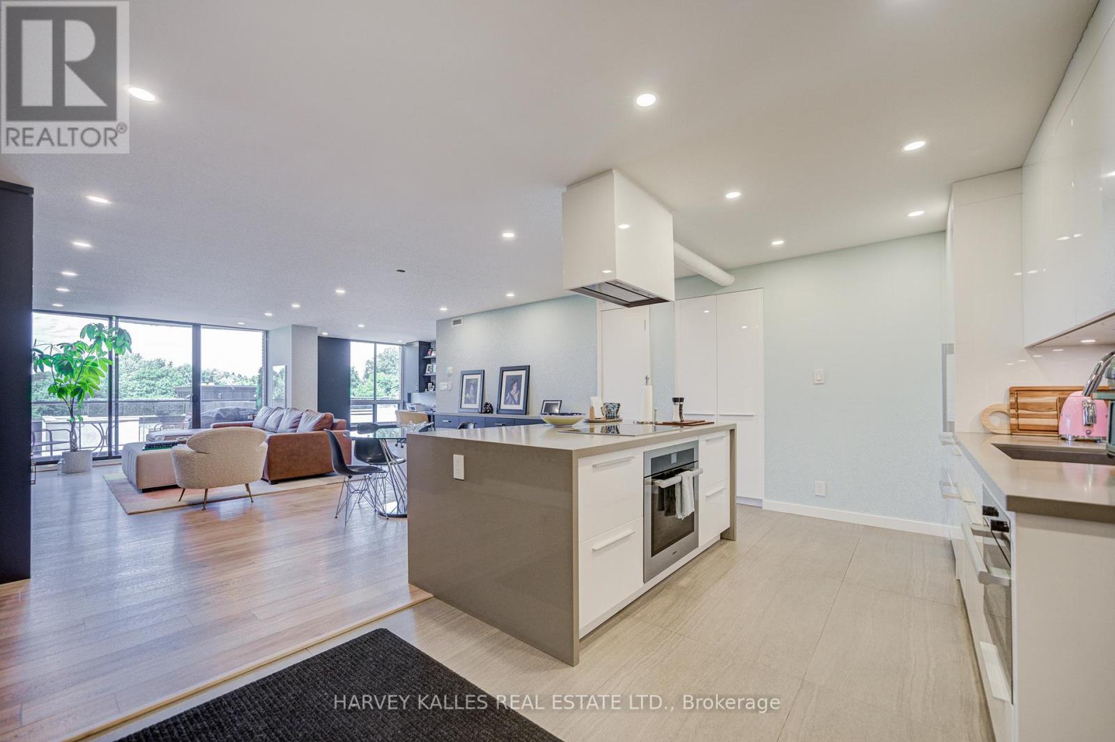 503 - 350 LONSDALE ROAD