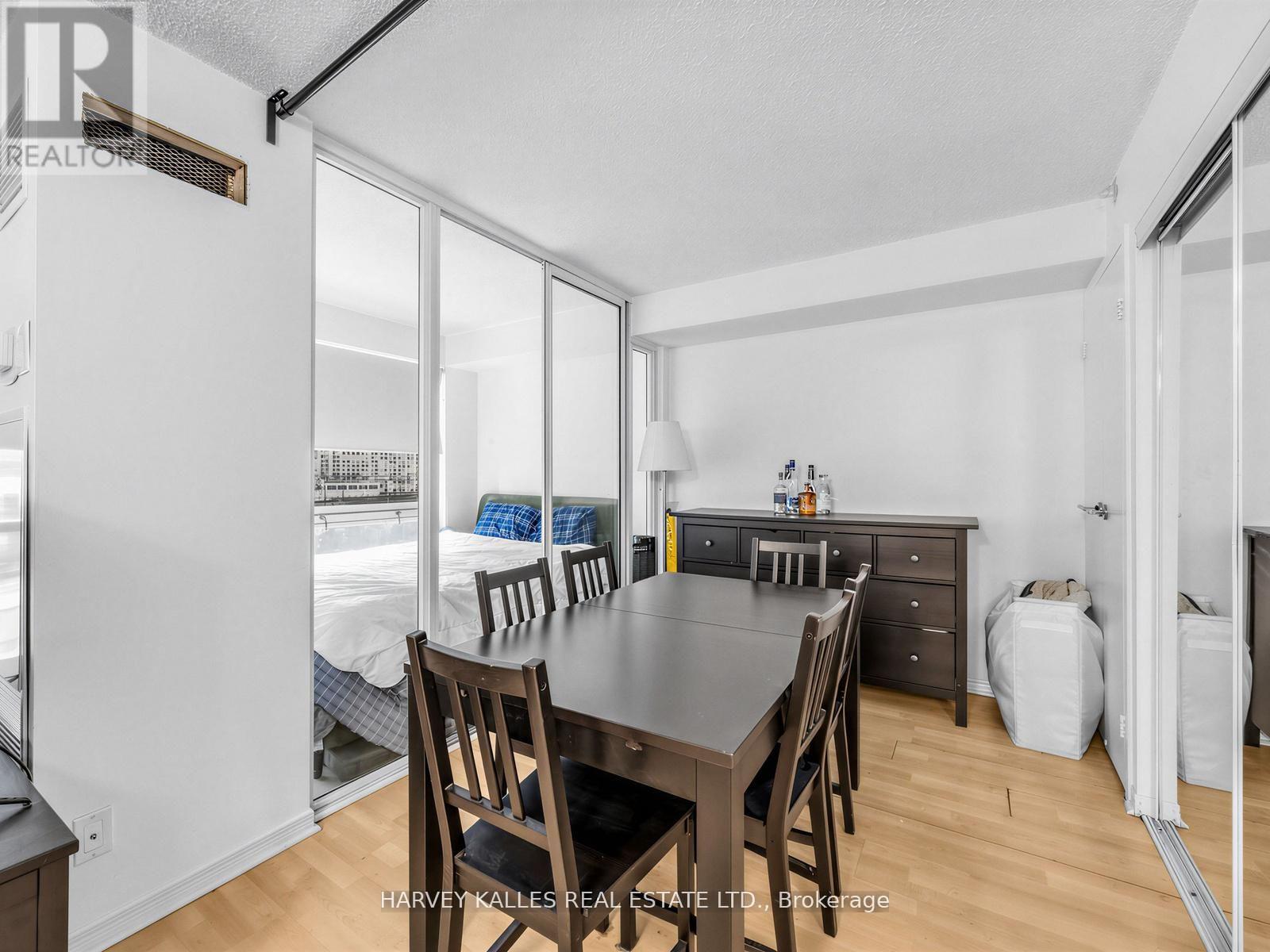 705 - 10 YONGE STREET