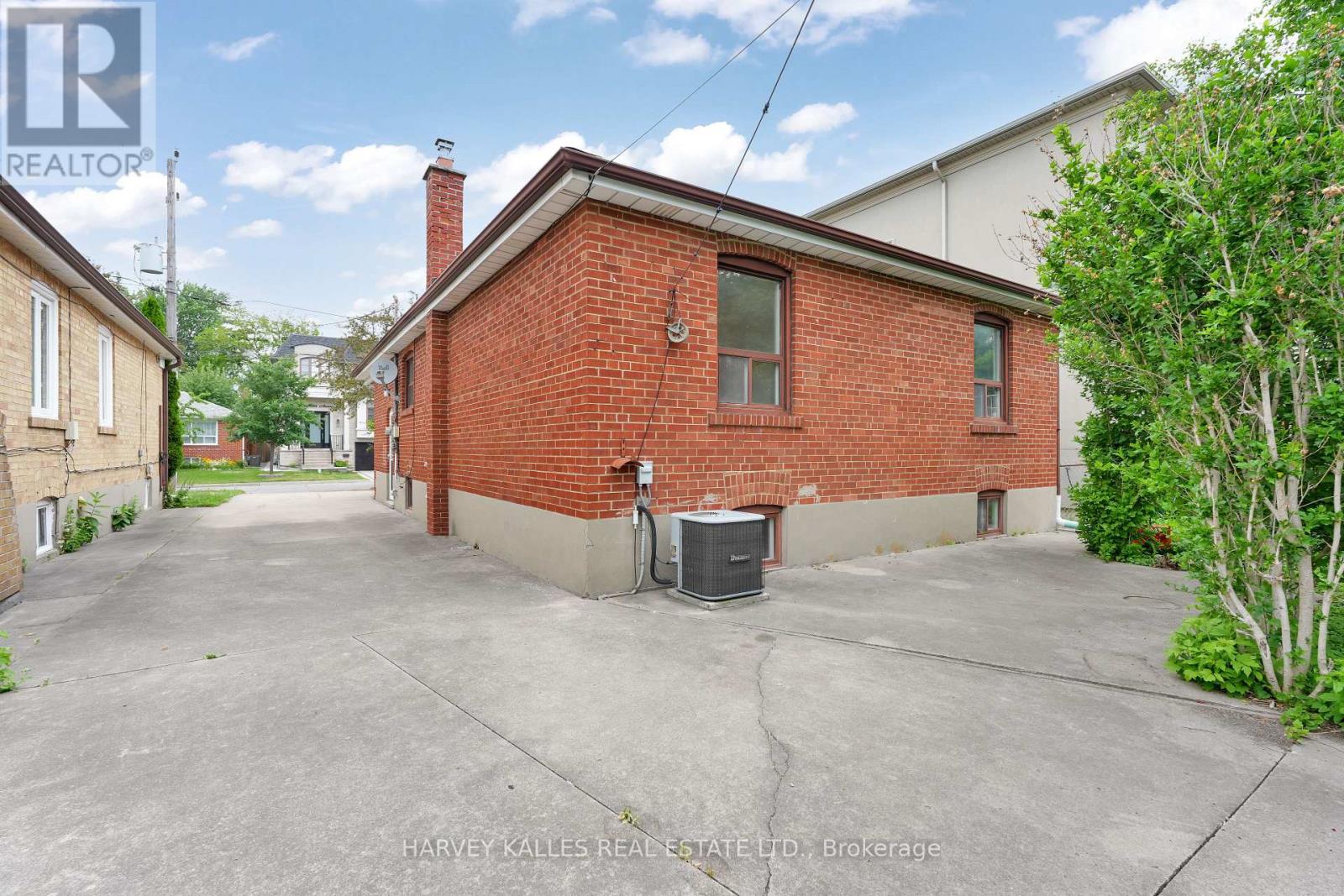 61 ABITIBI AVENUE