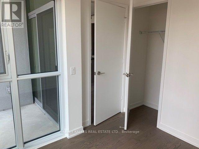 705 - 1 YORKVILLE AVENUE