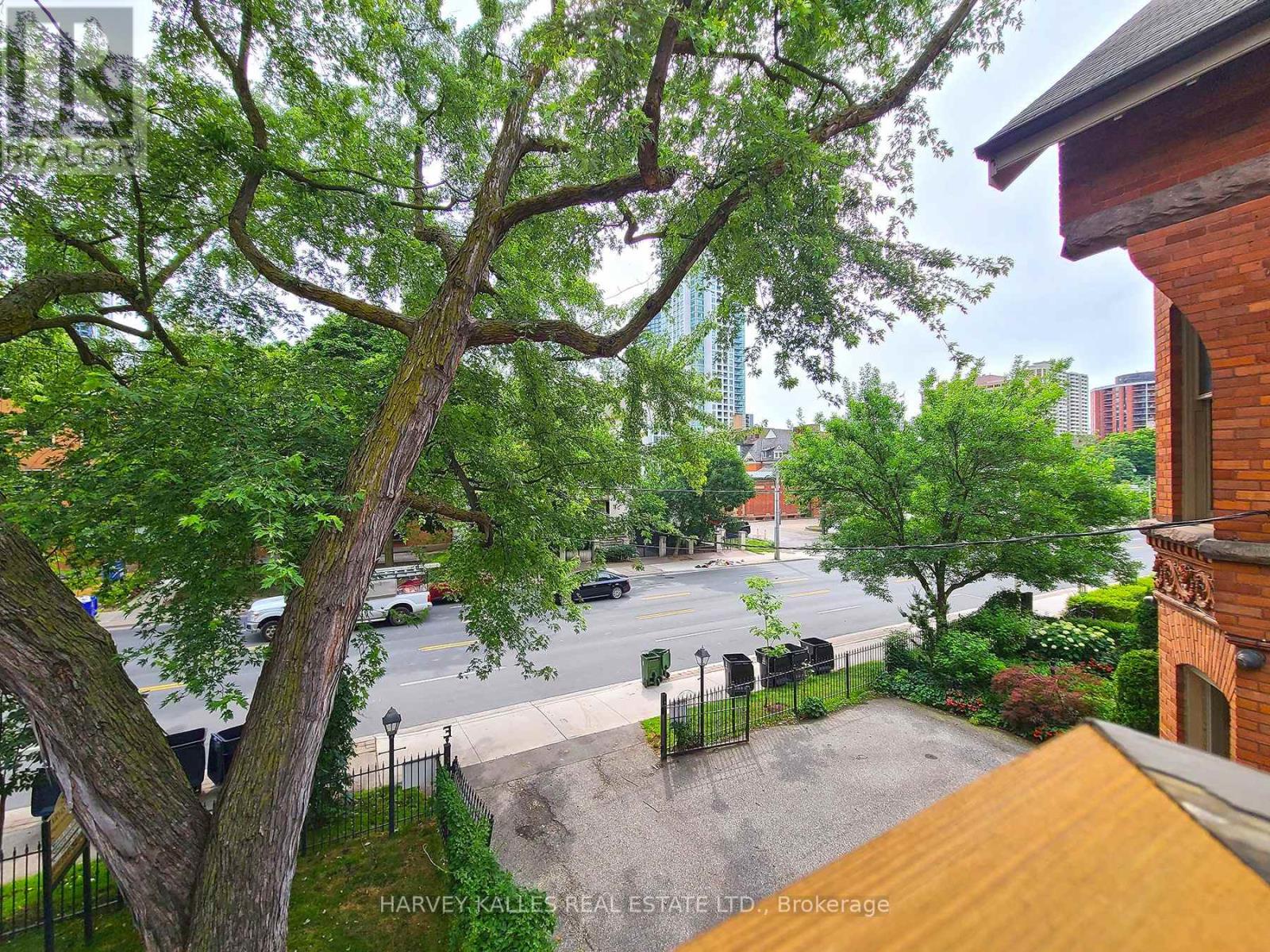 6 - 510 JARVIS STREET