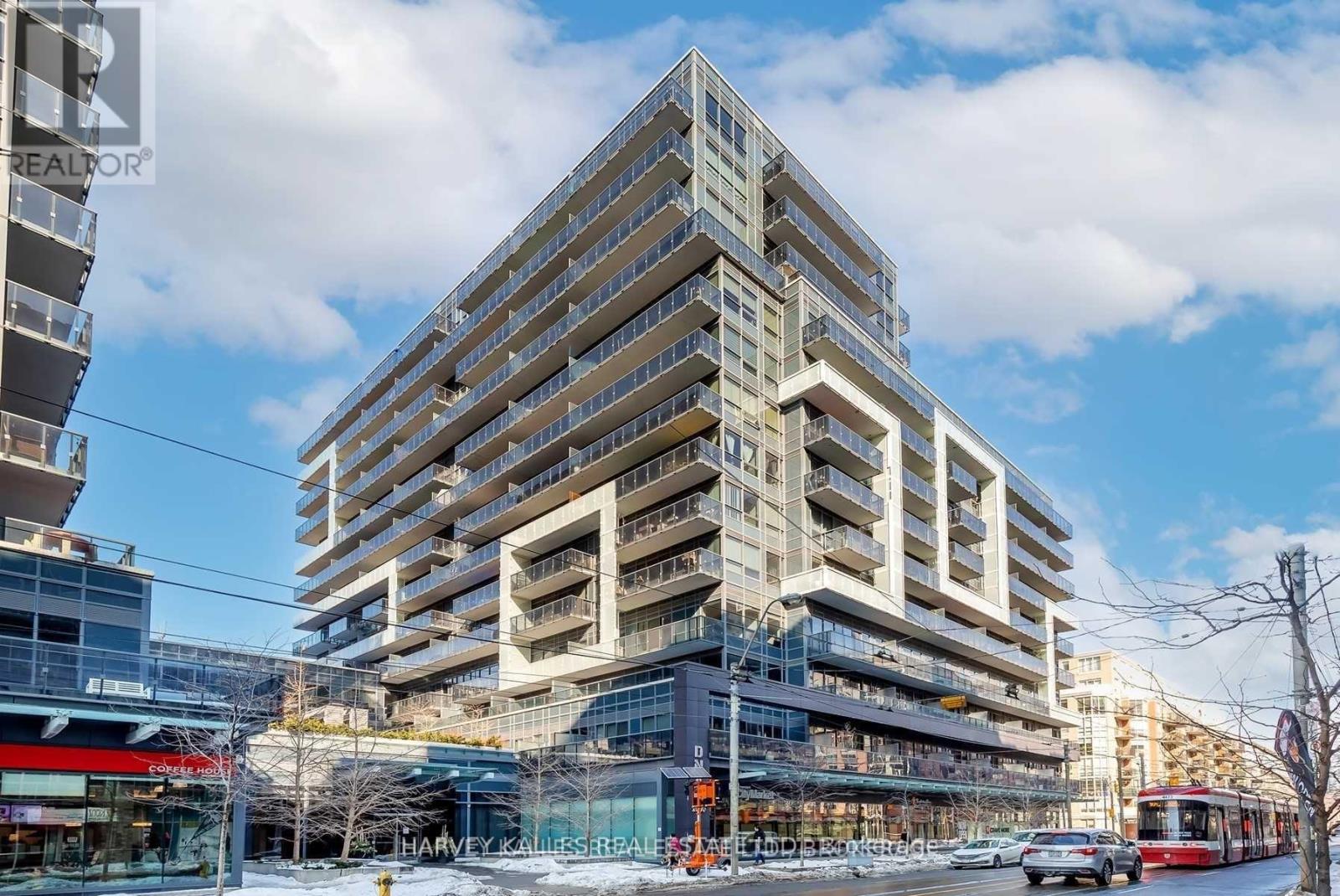 1002 - 1030 KING STREET W