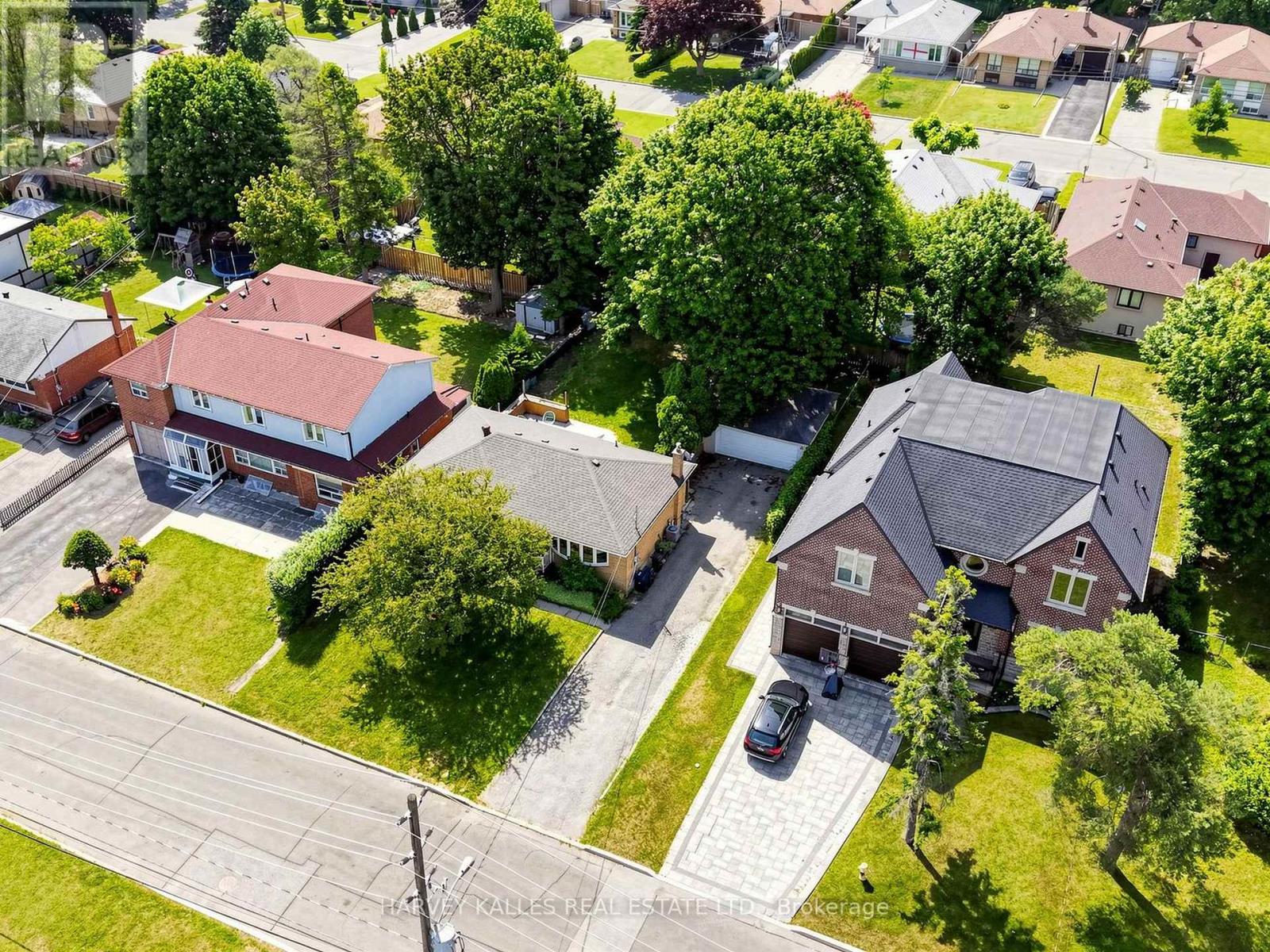 87 COMBE AVENUE