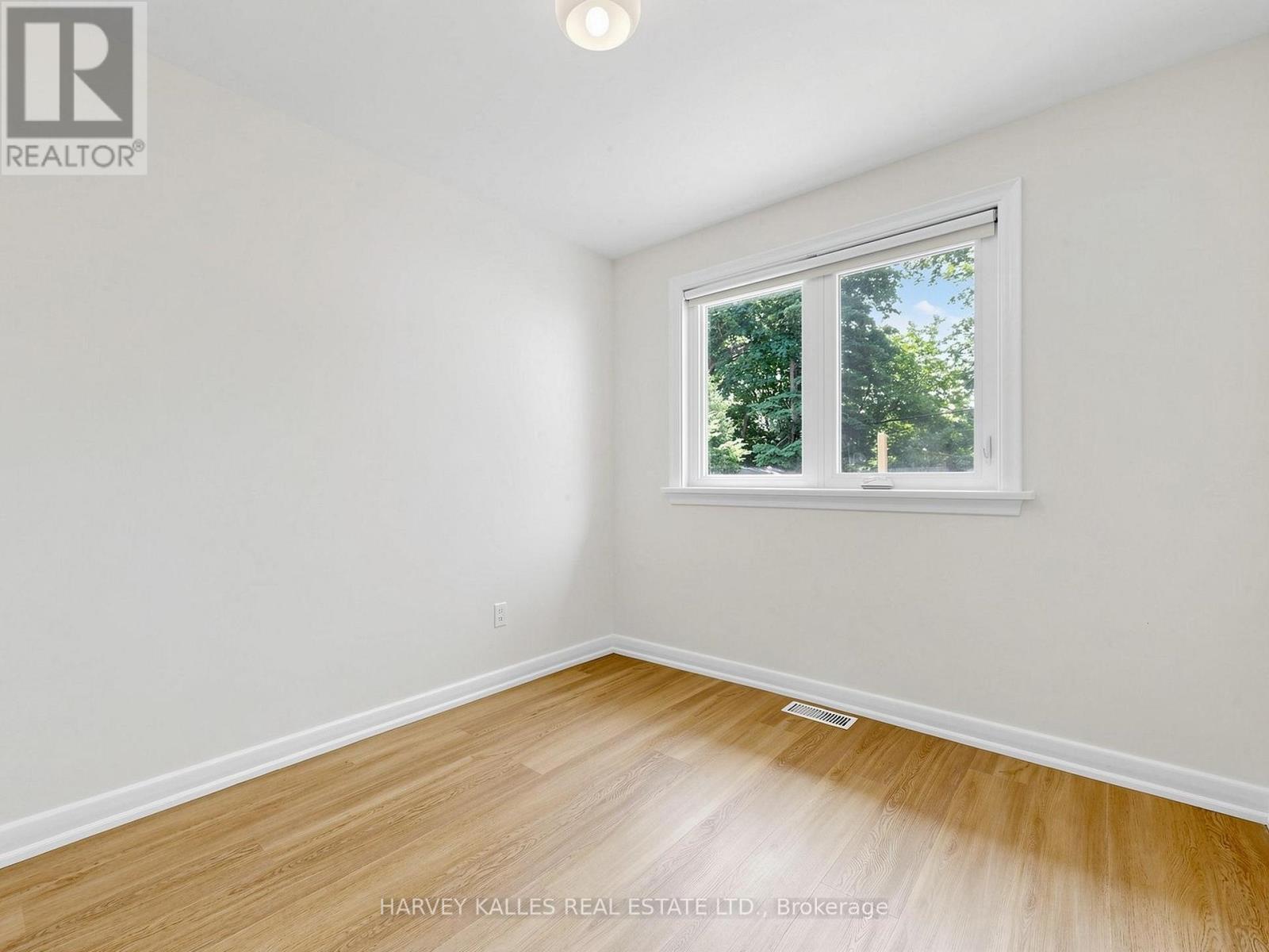 87 COMBE AVENUE