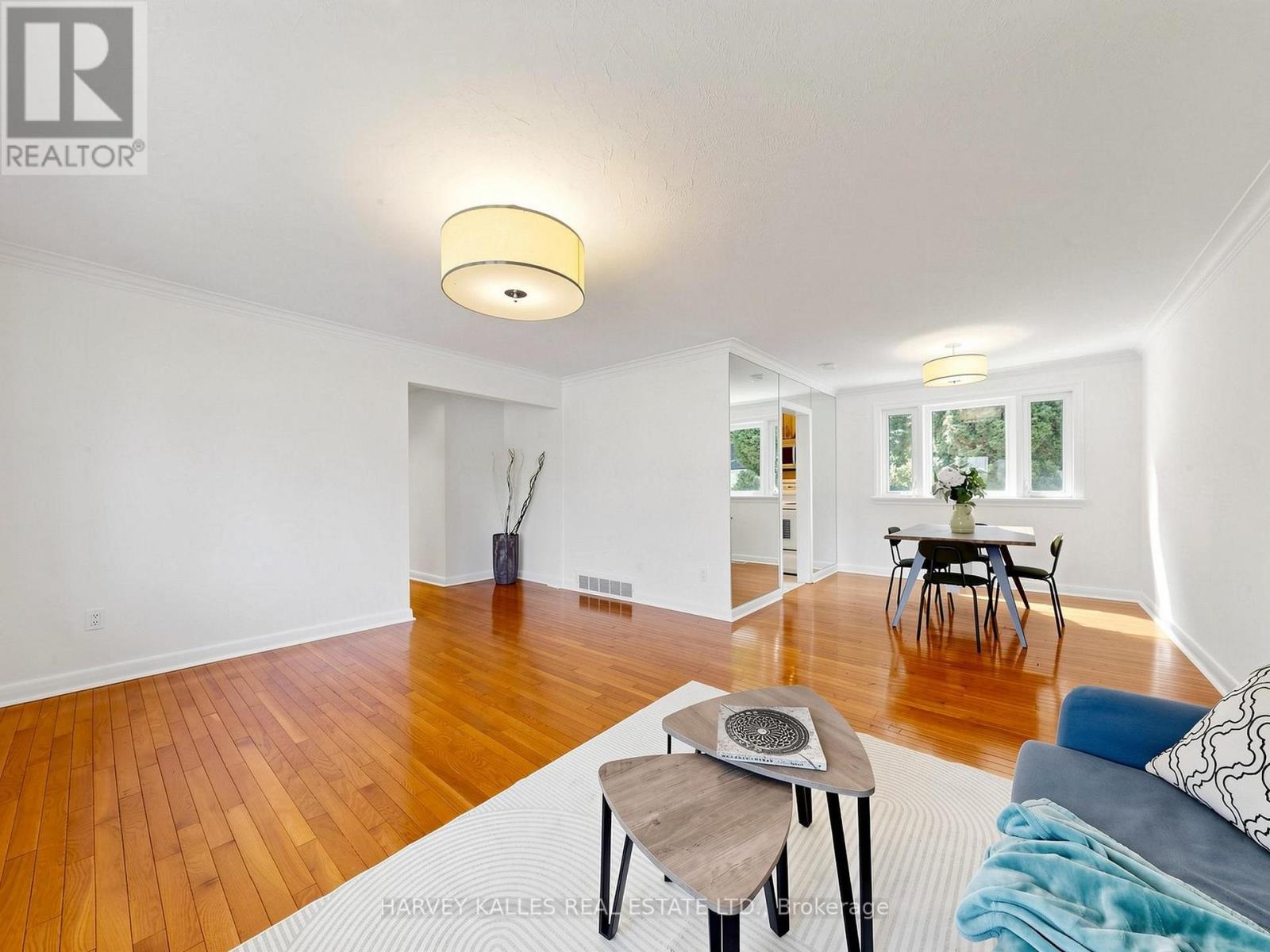 87 COMBE AVENUE