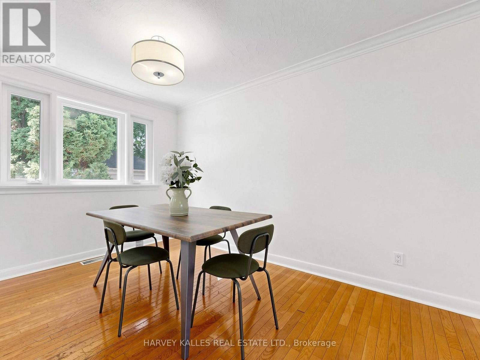 87 COMBE AVENUE