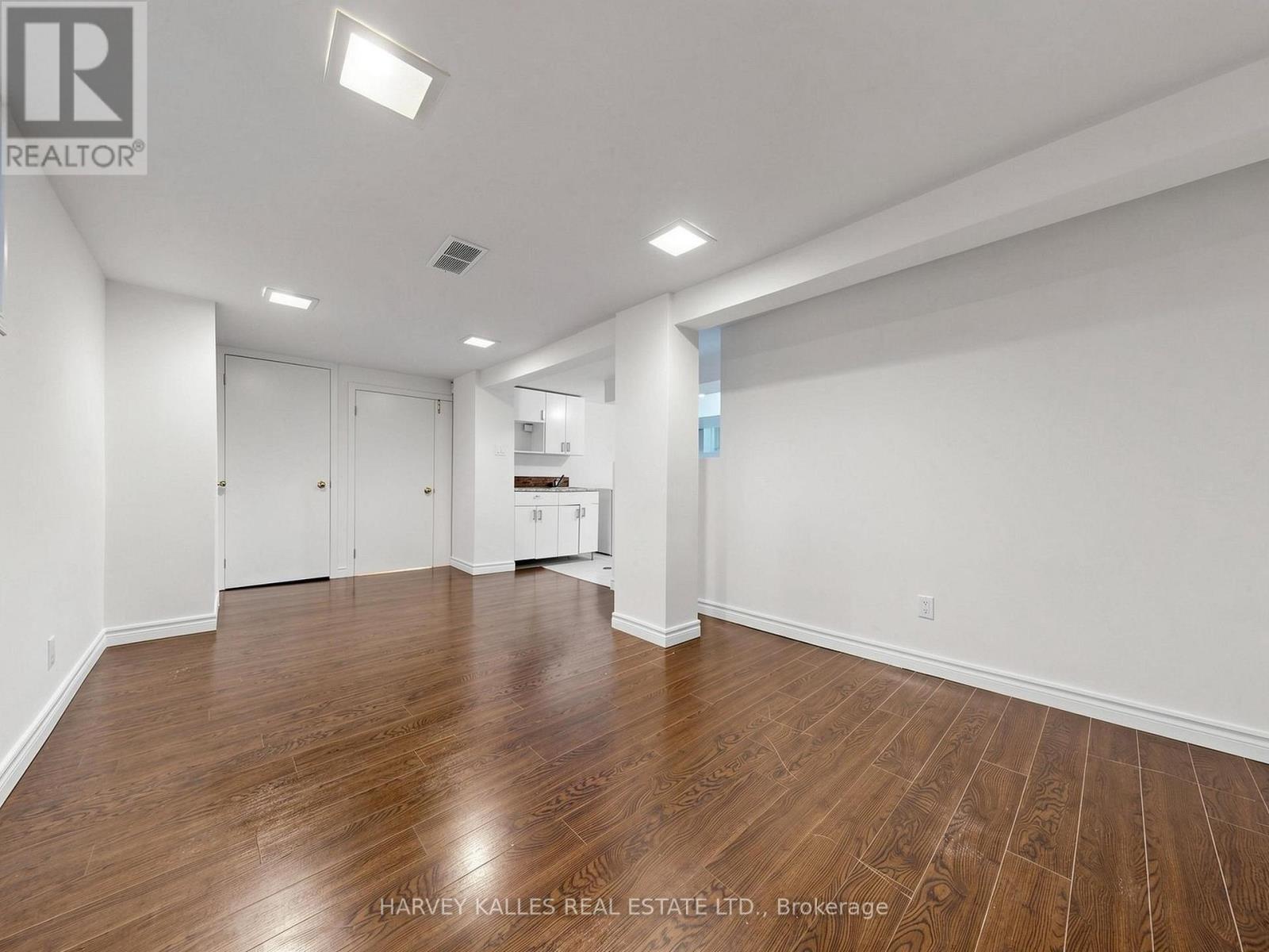 87 COMBE AVENUE