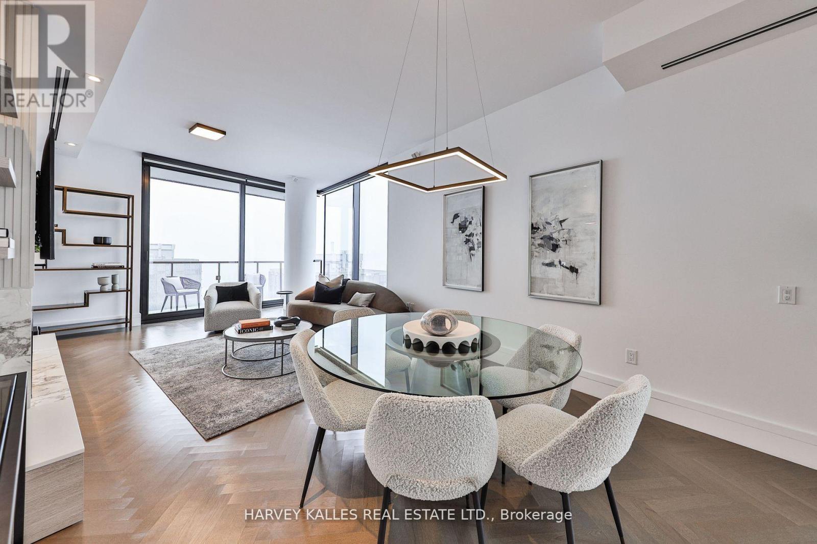 1707 - 215 LONSDALE ROAD
