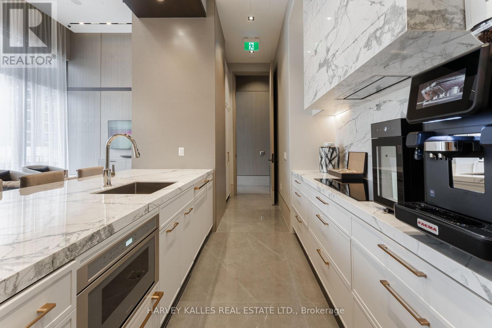 1707 - 215 LONSDALE ROAD