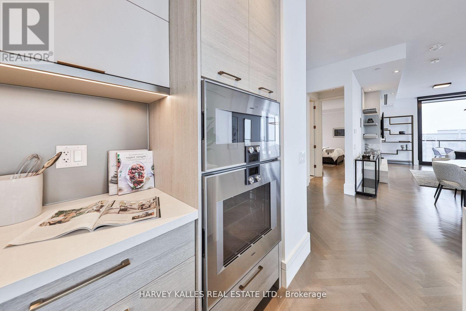 1707 - 215 LONSDALE ROAD