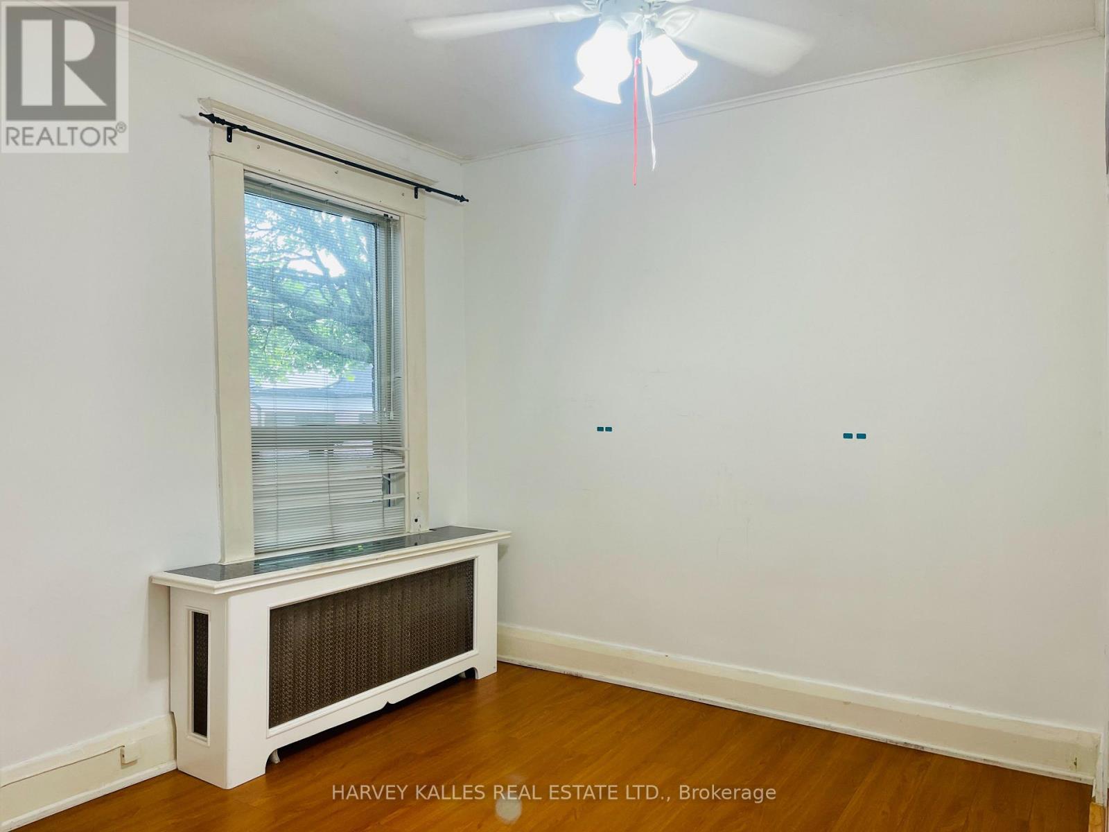 2ND FLOOR - 218 HEATH STREET W