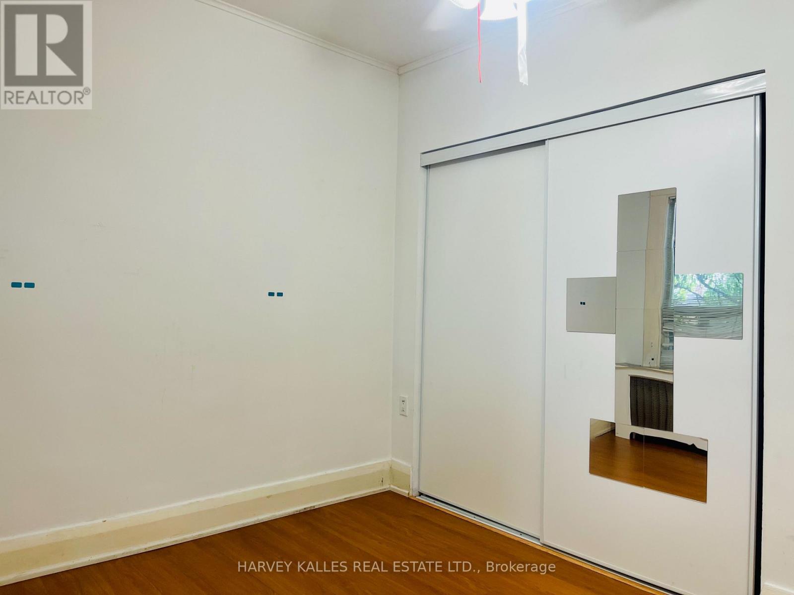 2ND FLOOR - 218 HEATH STREET W