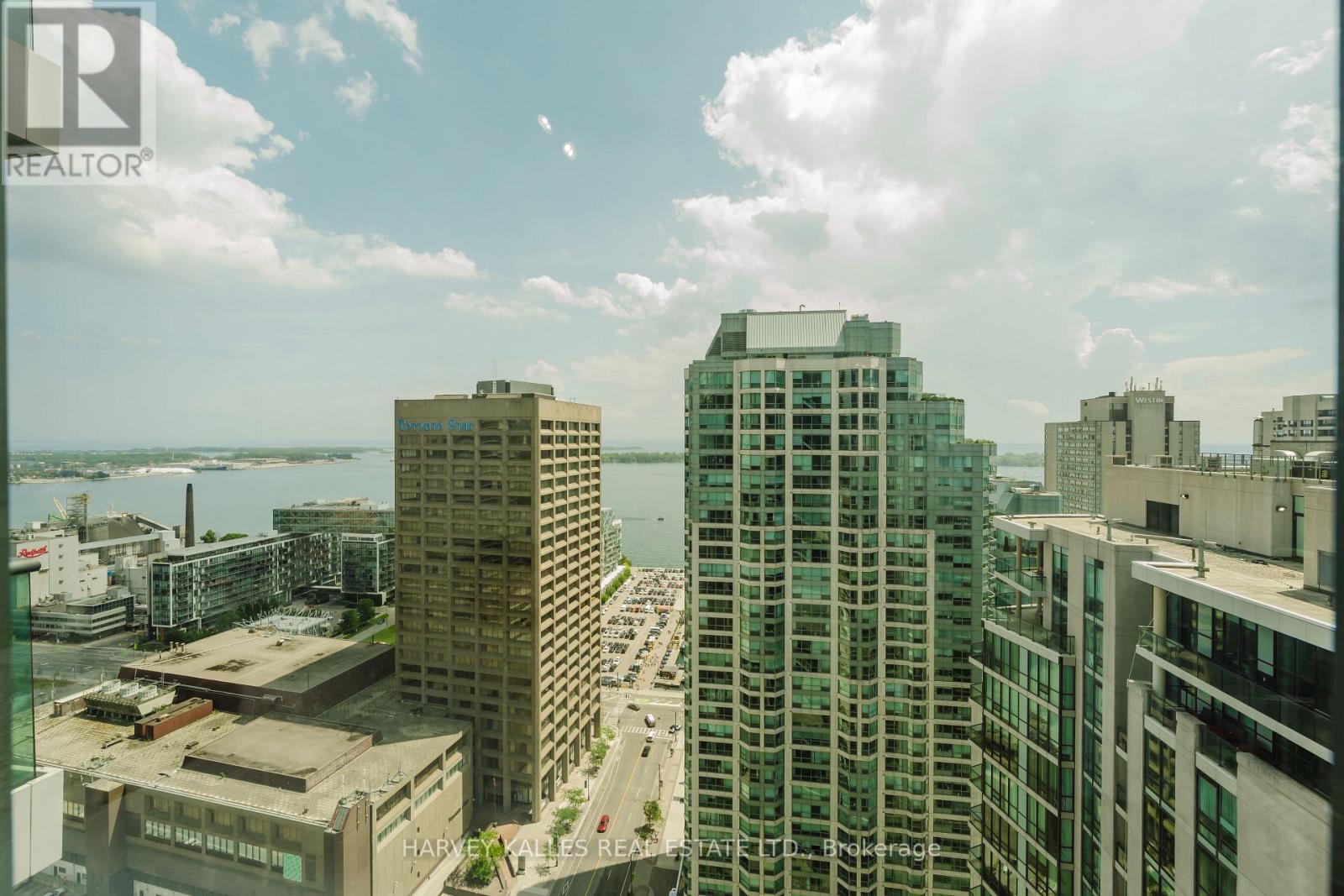 3211 - 16 YONGE STREET