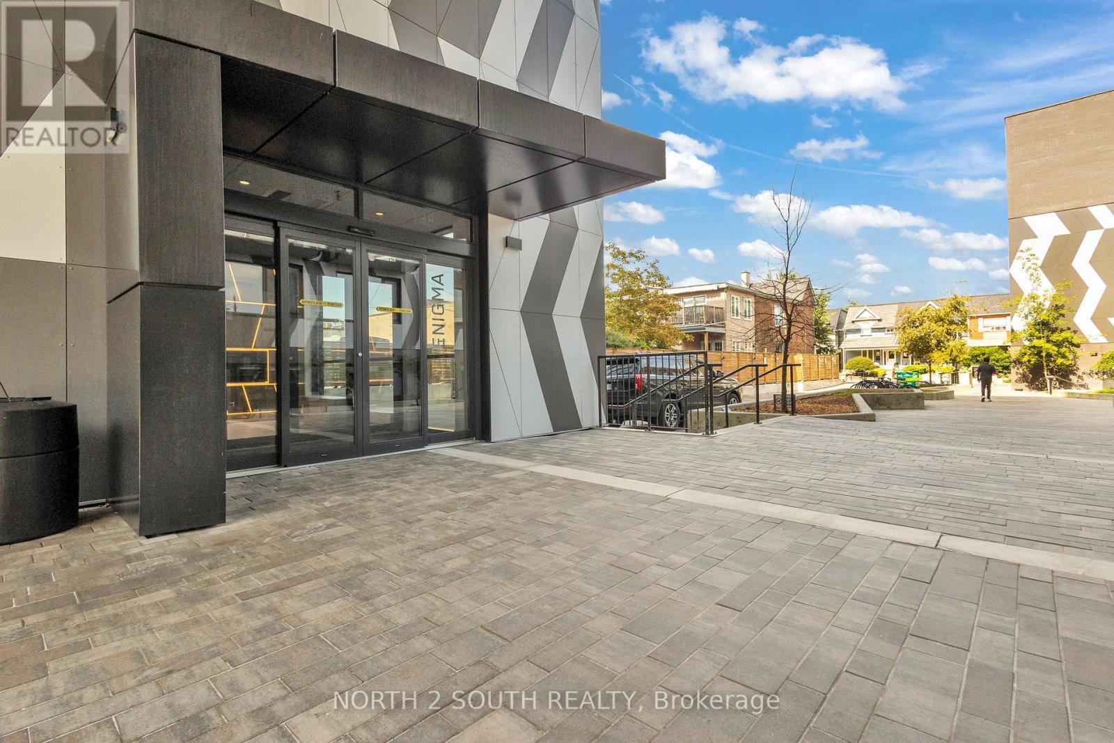 606 - 138 SAINT HELENS AVENUE