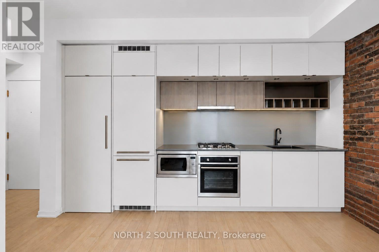 606 - 138 SAINT HELENS AVENUE