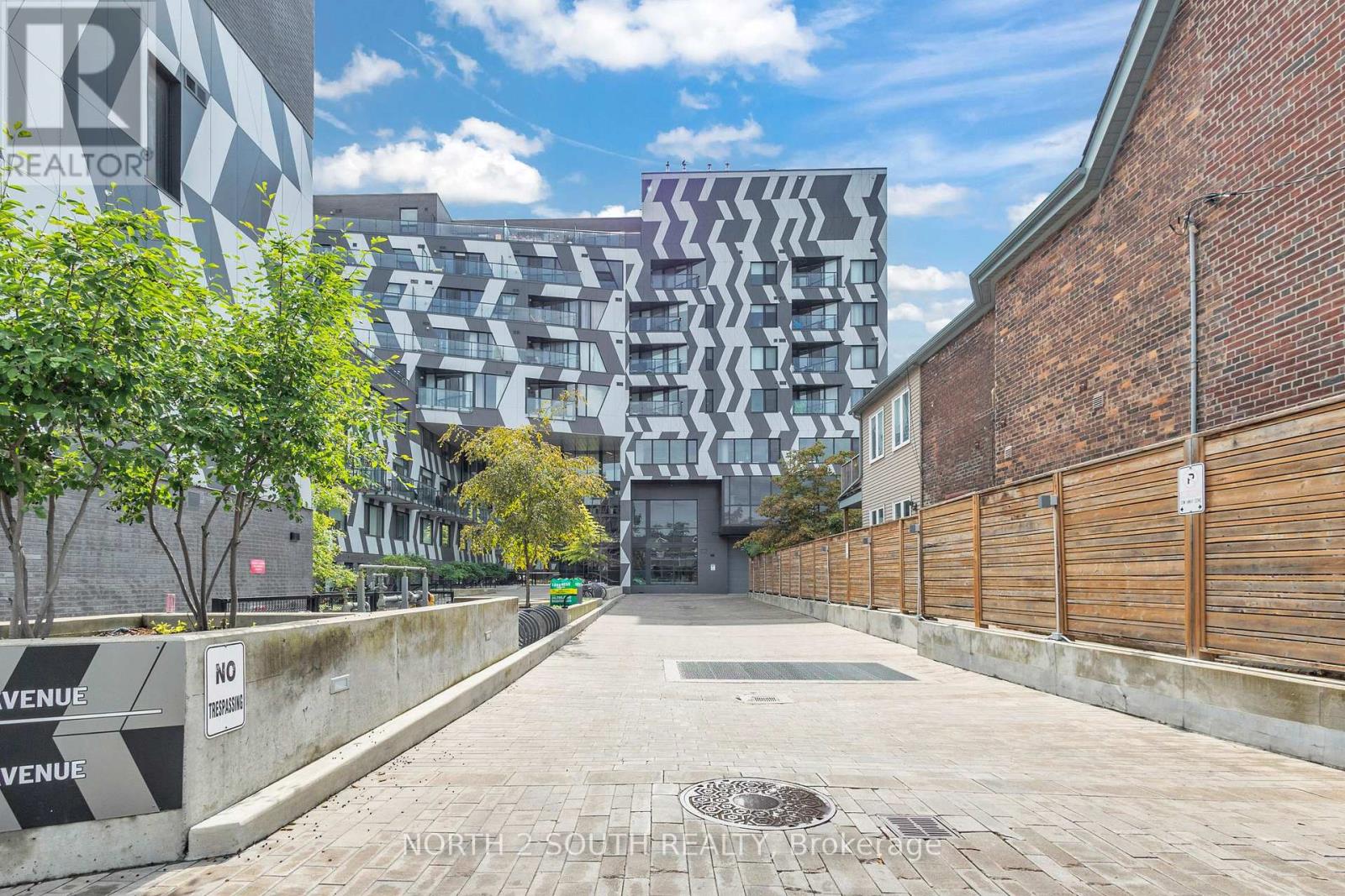 606 - 138 SAINT HELENS AVENUE