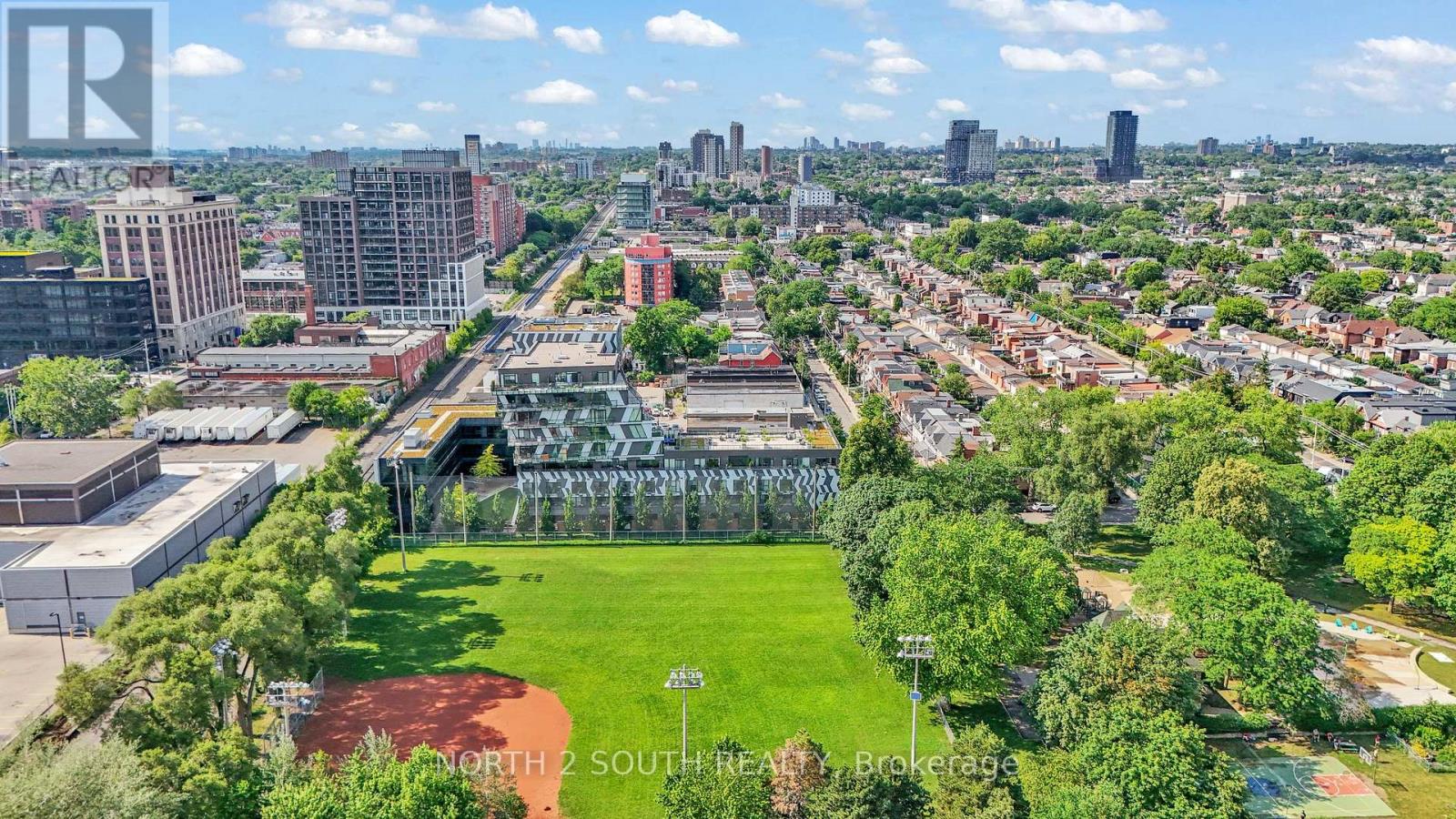 606 - 138 SAINT HELENS AVENUE