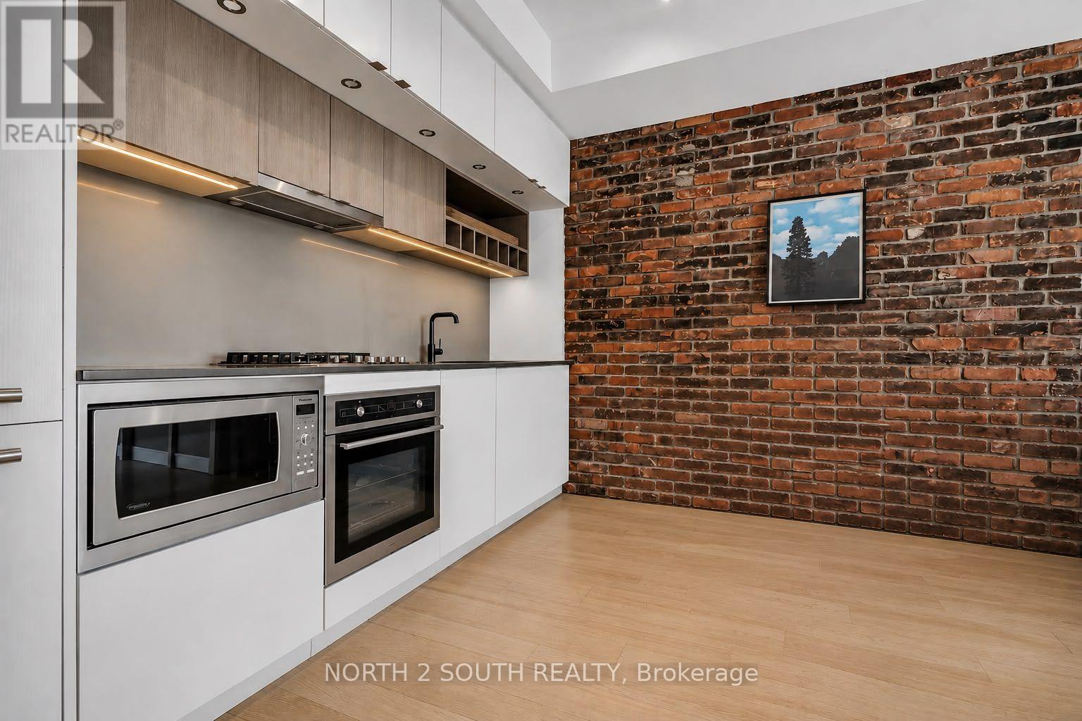 606 - 138 SAINT HELENS AVENUE