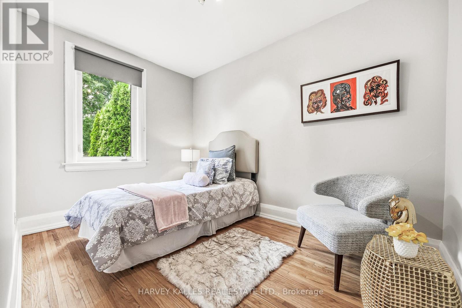 232 BELSIZE DRIVE