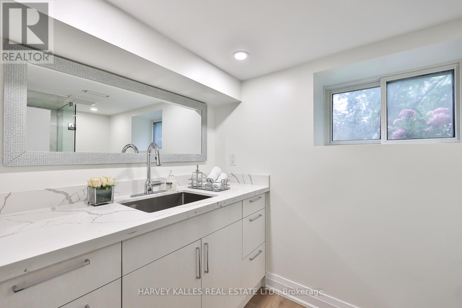 232 BELSIZE DRIVE
