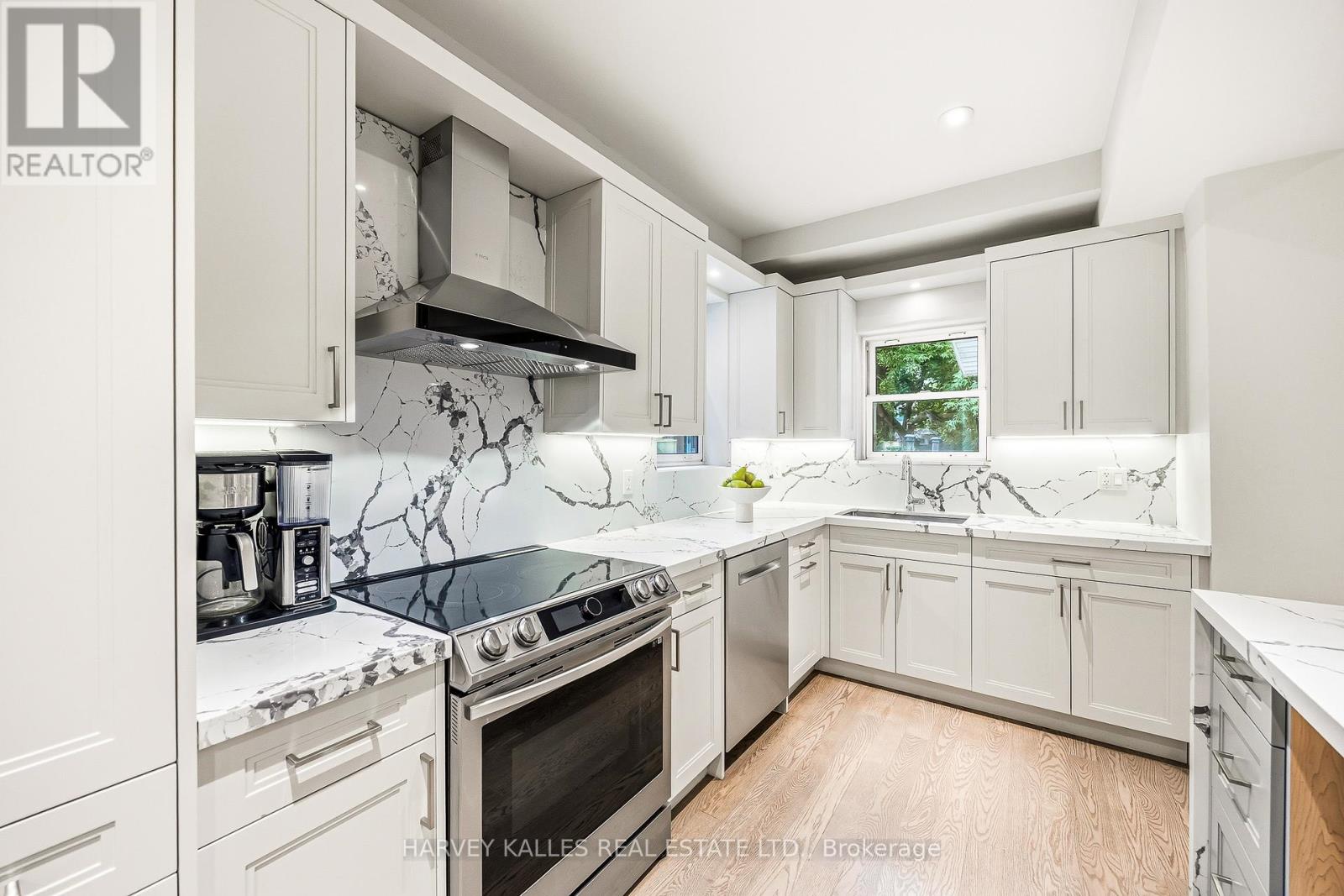 232 BELSIZE DRIVE