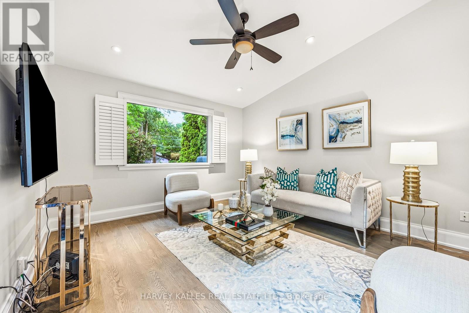 232 BELSIZE DRIVE