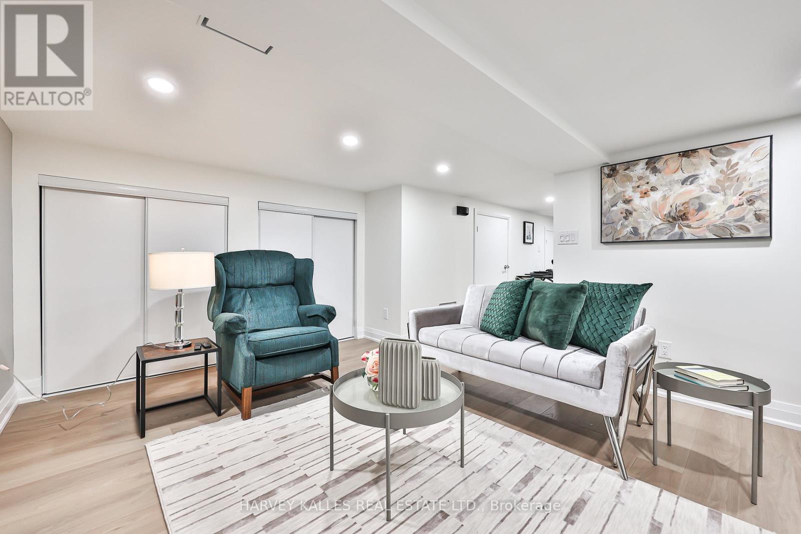 232 BELSIZE DRIVE