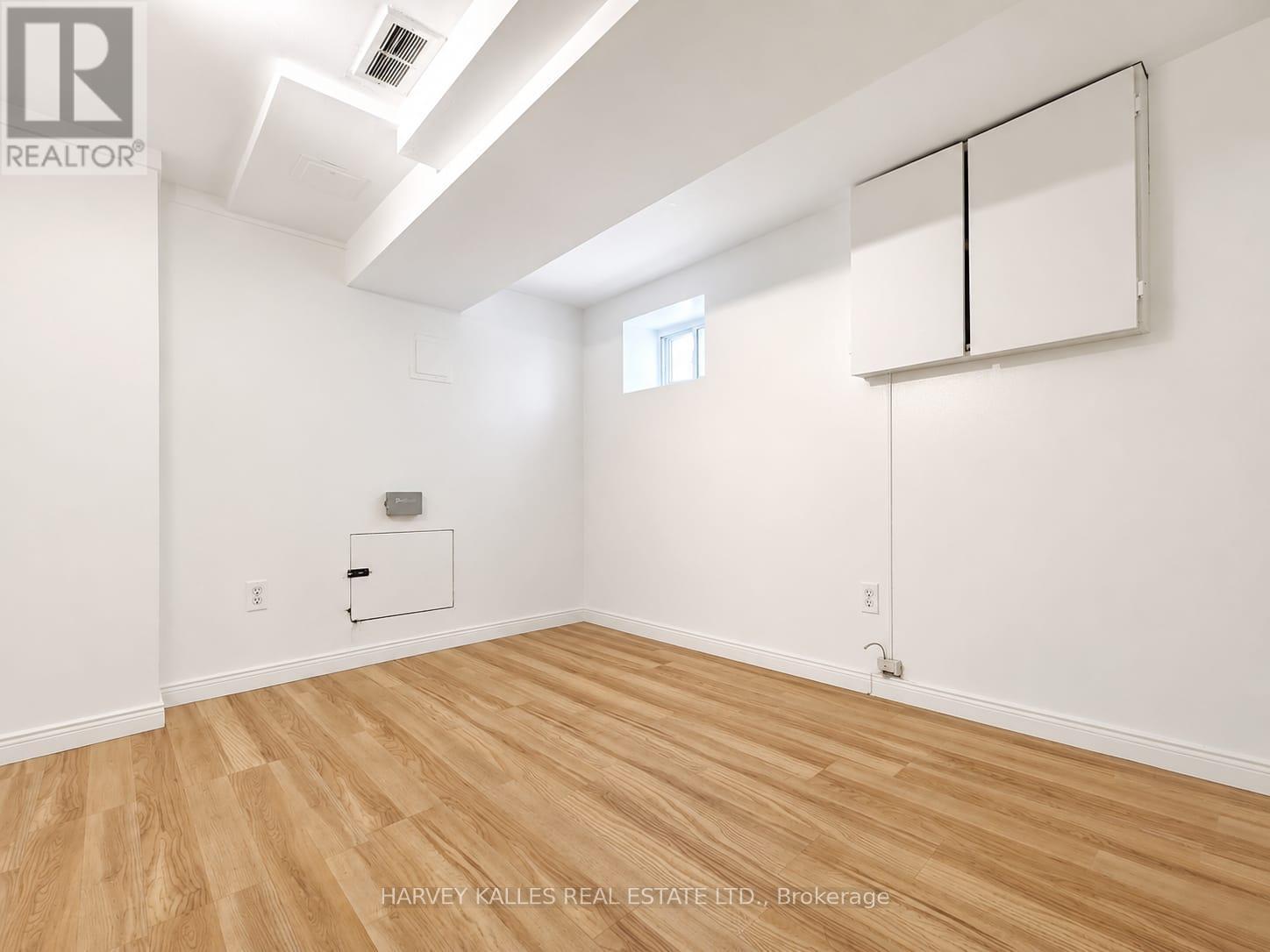 BSMNT - 327 HOWLAND AVENUE