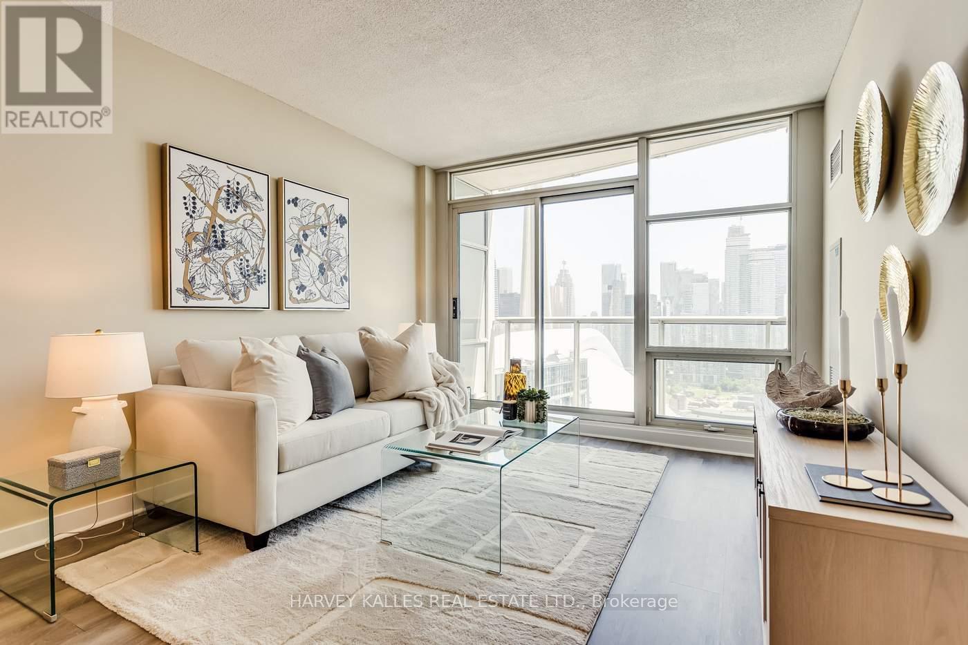 3808 - 35 MARINER TERRACE