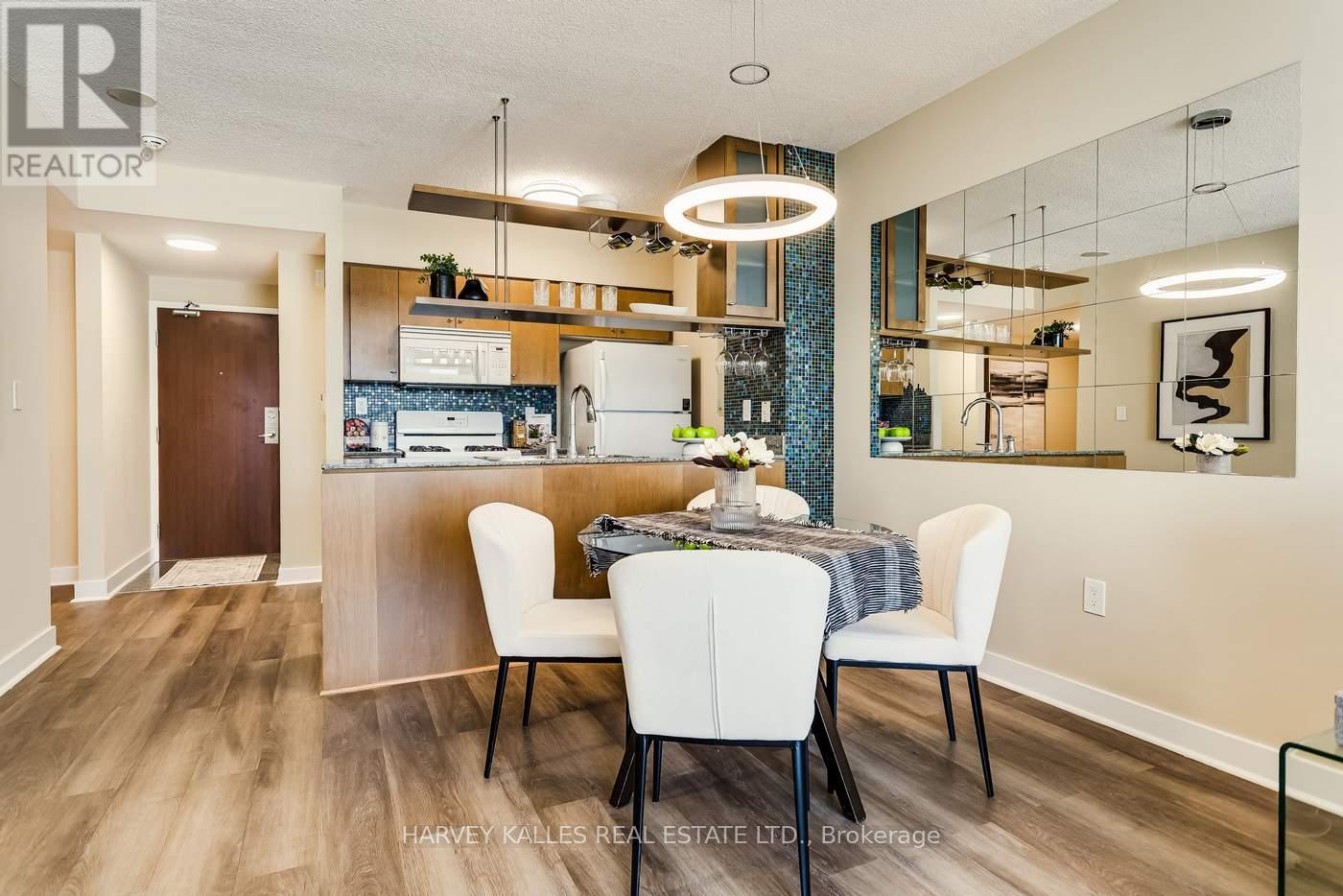3808 - 35 MARINER TERRACE