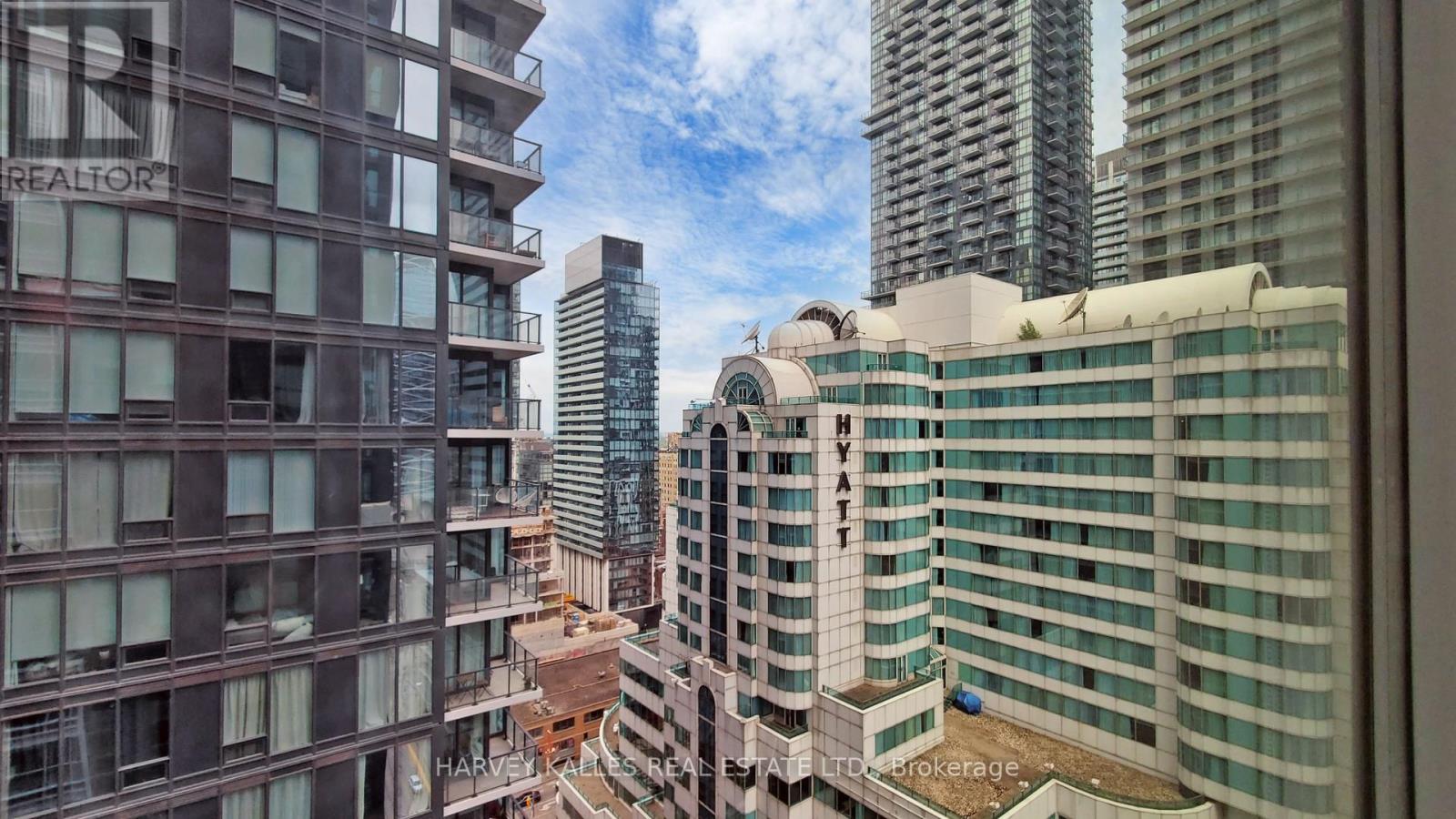 1905 - 327 KING STREET W