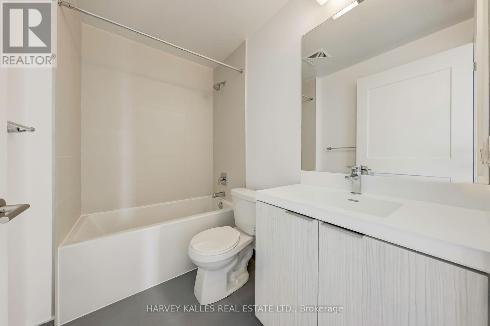 LPH18 - 50 DUNFIELD AVENUE