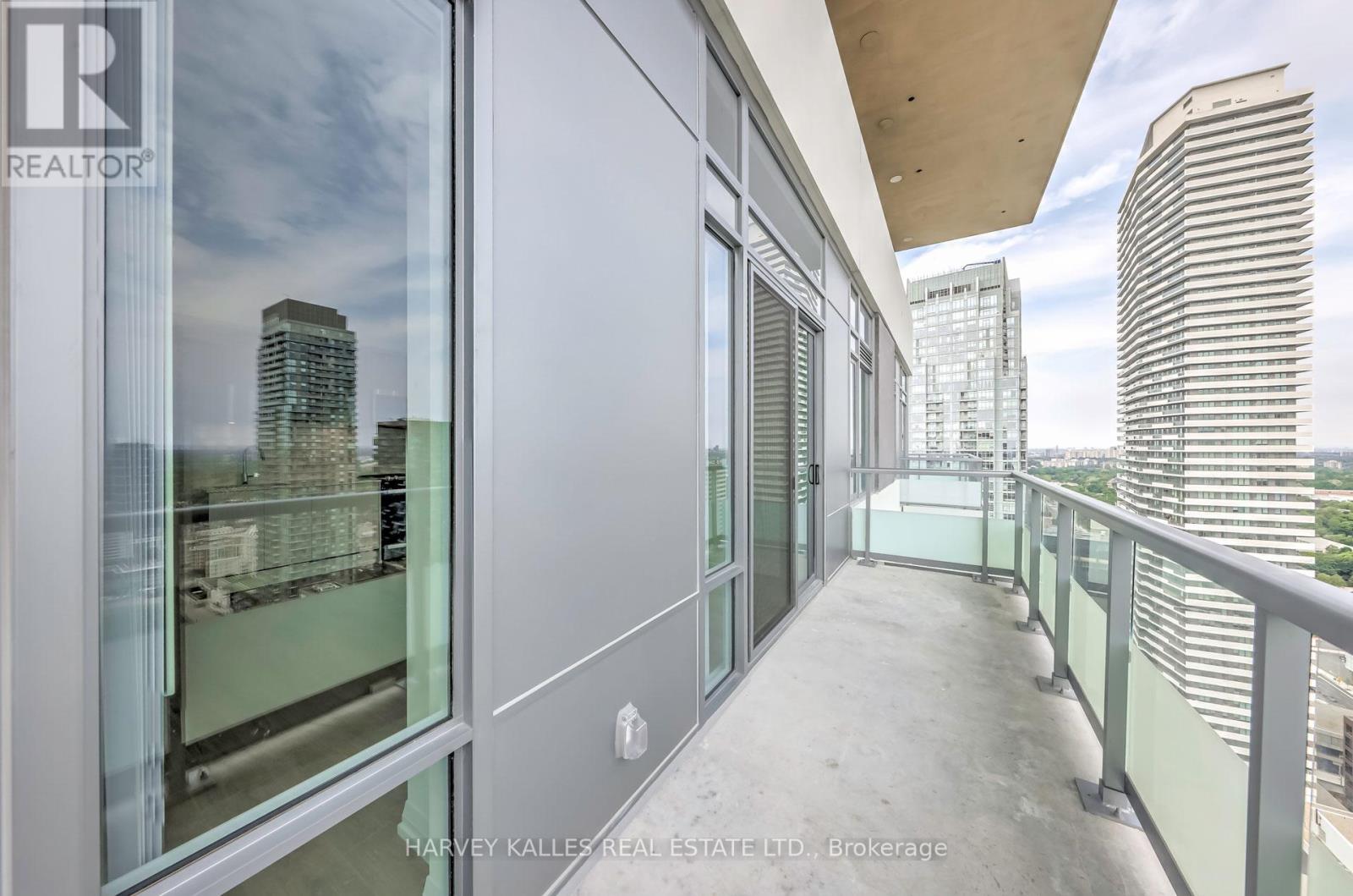 LPH18 - 50 DUNFIELD AVENUE