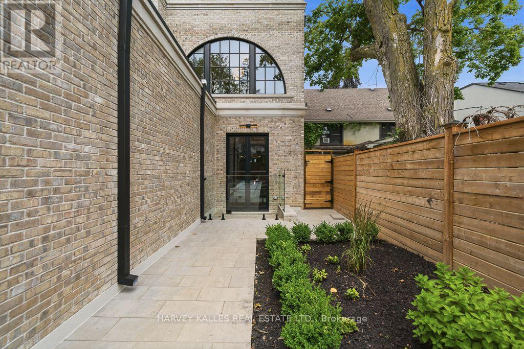 204 FOREST HILL ROAD